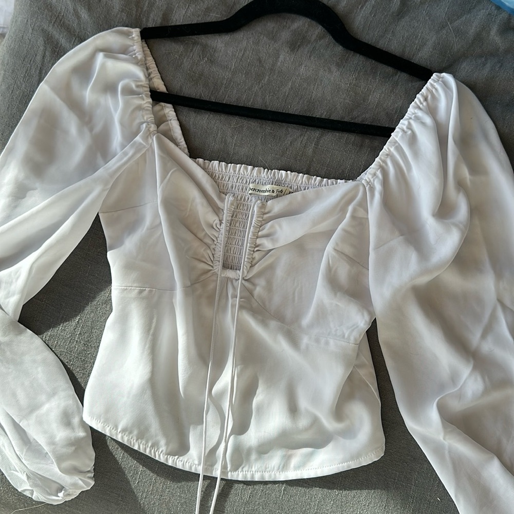 Abercrombie white top